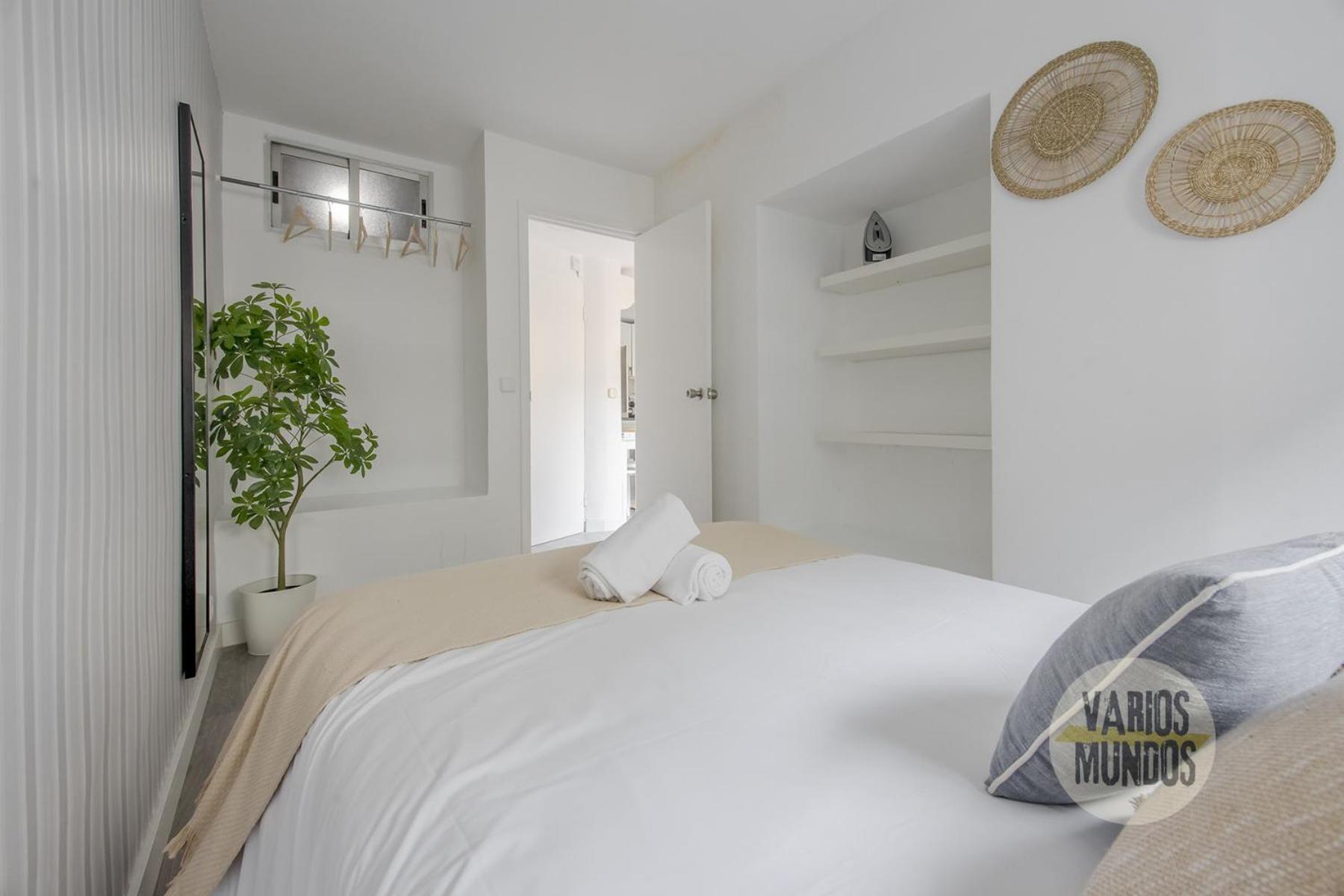 Atico Calle Silva Para 3Pax Con Terraza Esquina Con Gran Via E2 Мадрид Екстериор снимка