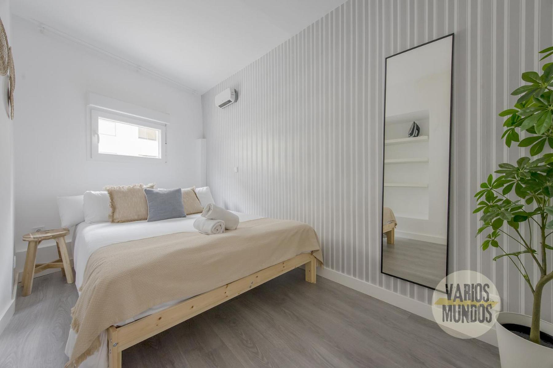 Atico Calle Silva Para 3Pax Con Terraza Esquina Con Gran Via E2 Мадрид Екстериор снимка